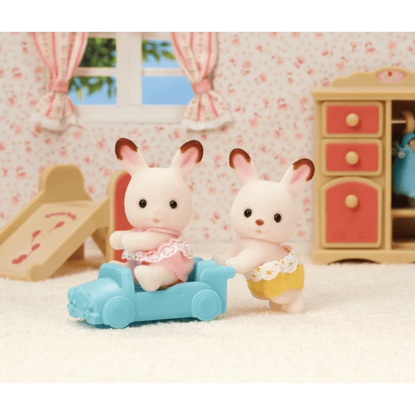 Sylvanian Families ® Chocolade Aden Hazentweeling - Image 4