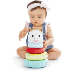 VULLI Sophie La Girafe® Stack Pyramide Plush -Randwinkel Voor Kinderen vulli sophie la girafe stack pyramide plush a329439 3